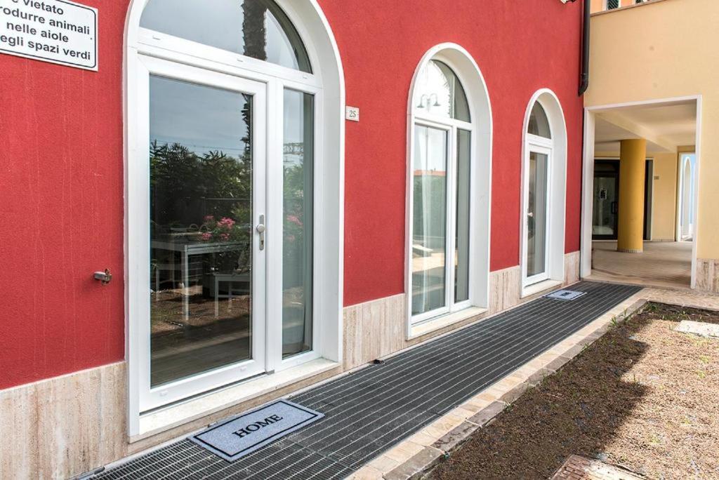 P010 - Porto Recanati, Nuovo Monolocale Fronte Mare Eksteriør billede